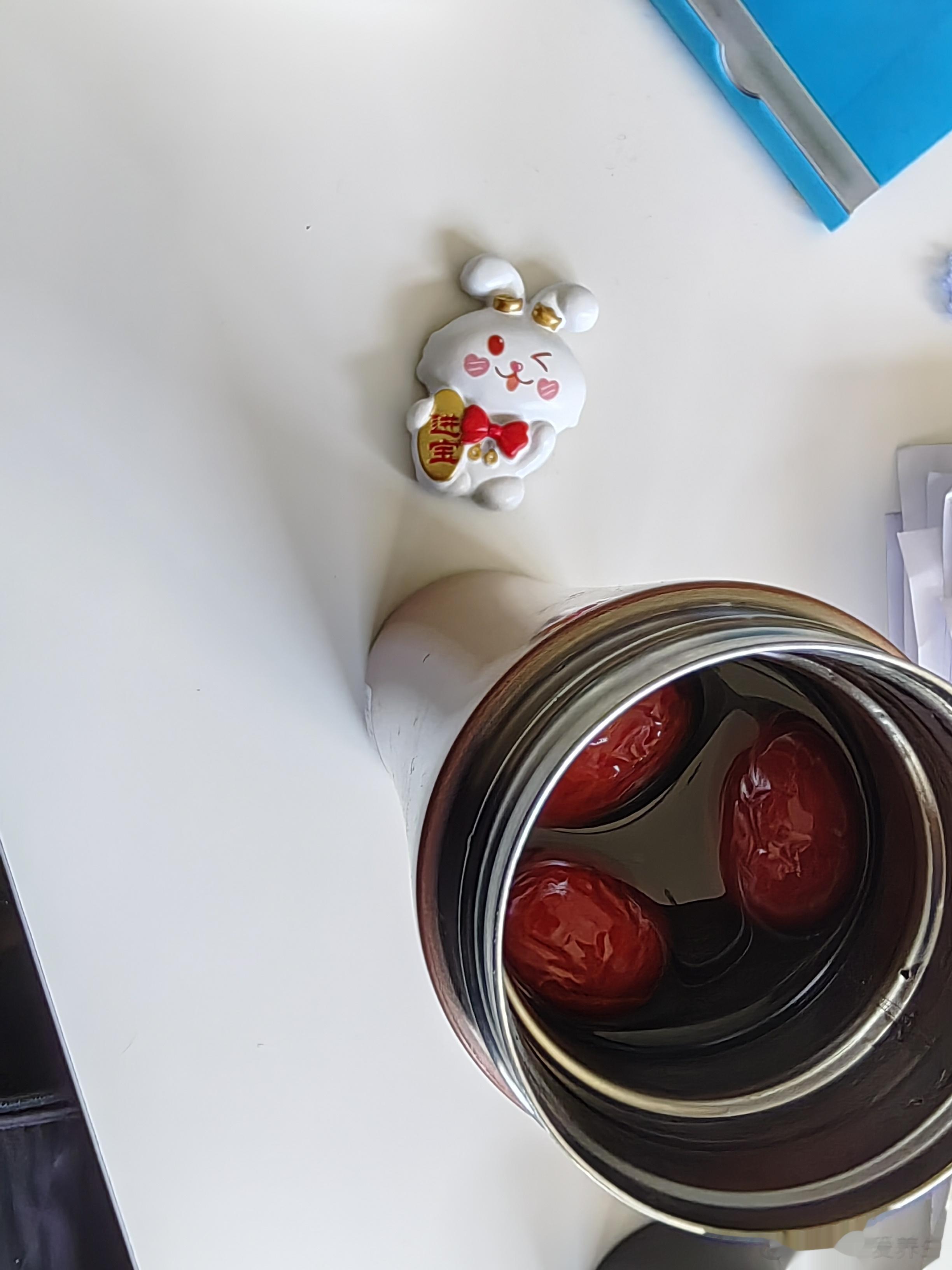  五清茶煮清肺茶泡红枣加玻态黄芪当归[呲牙]​感恩我老爸每天早上都煮好养生茶给我