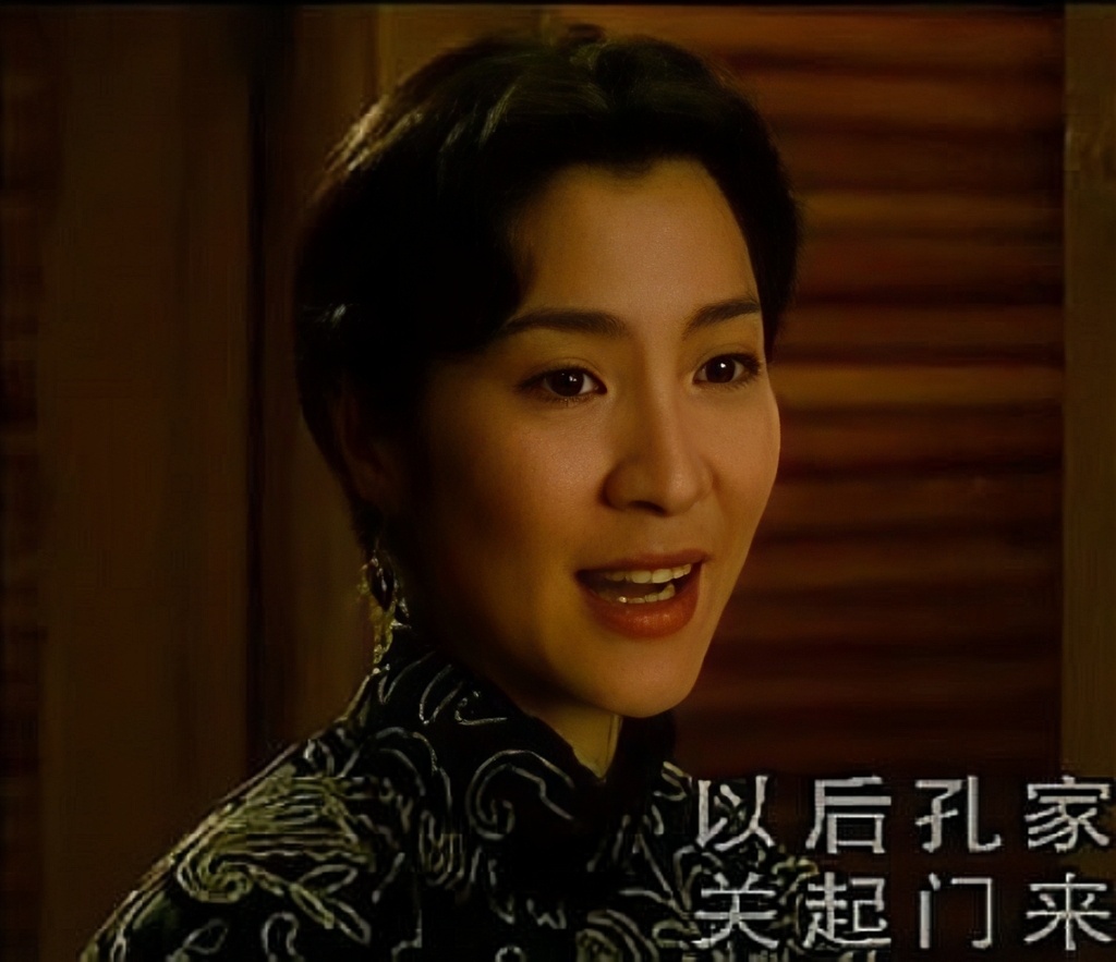 #杨紫琼获奥斯卡影后概率有多大# 预祝杨紫琼拿下奥斯卡影后桂冠[鲜花]虽然我认为