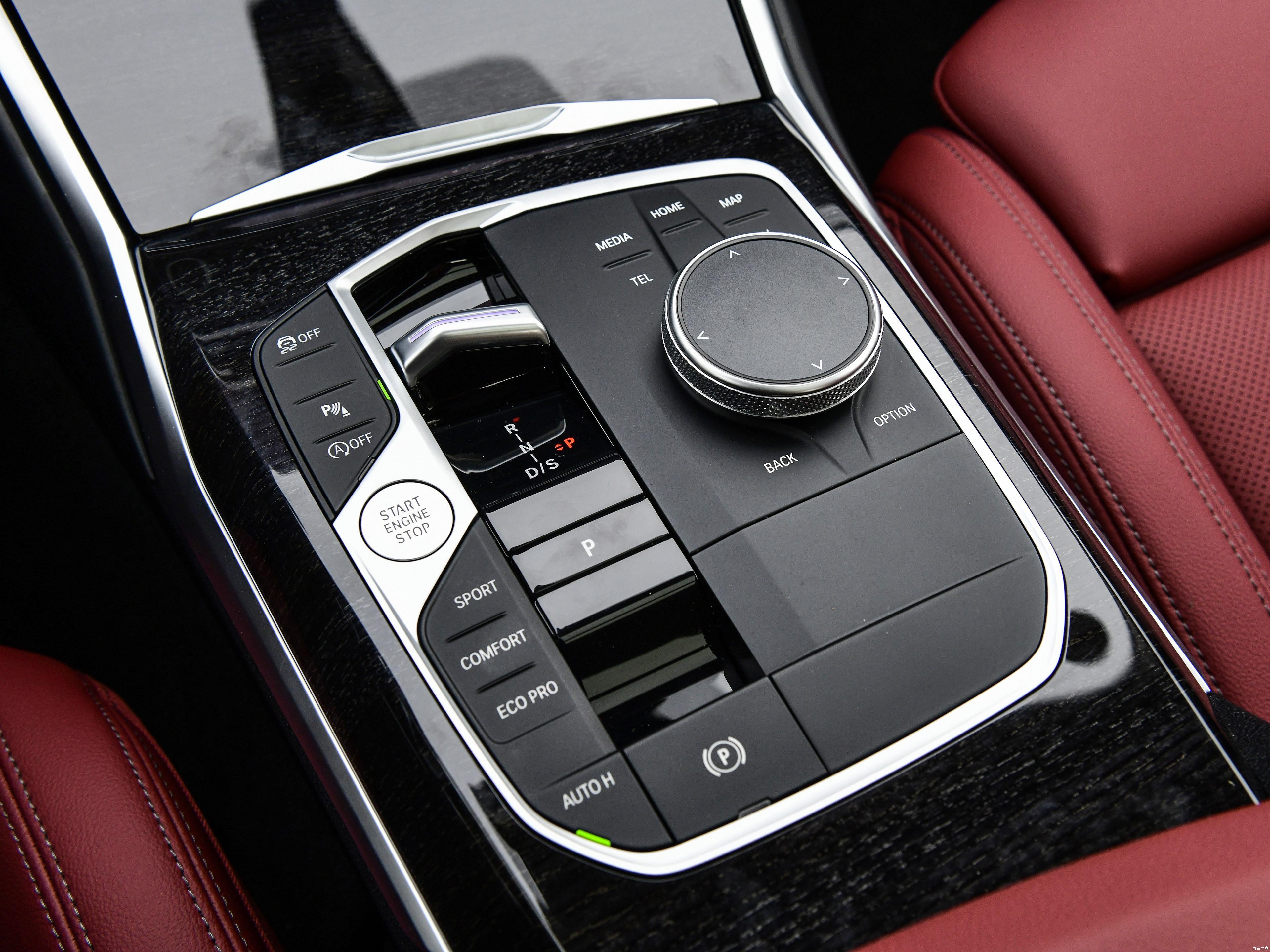 汽车开了很久，到底是手动“挡”汽车还是手动“档”汽车？今天微博说到这个话题，其实