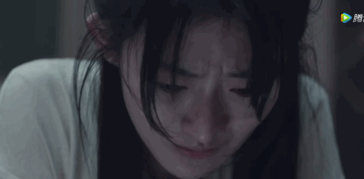 因《扫黑风暴》而走红的徐英子扮演者杨雨潼，前不久逛街的时候被观众认出。她自称当时