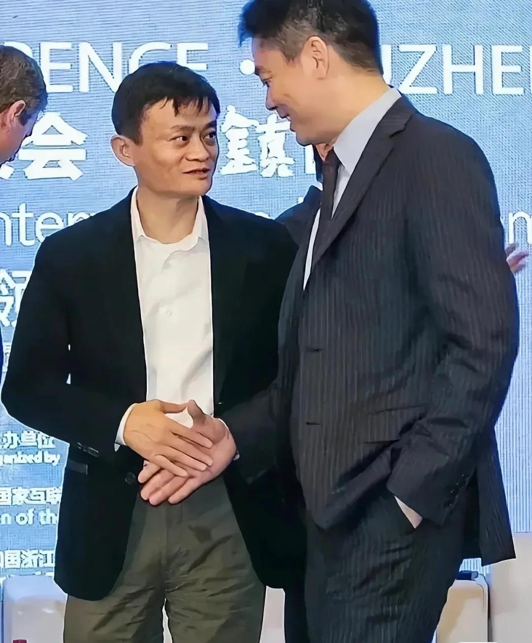 马云这次回国，说明了肯定有大事要发生。

众所周知，马云是百年难遇的商业奇才，仅