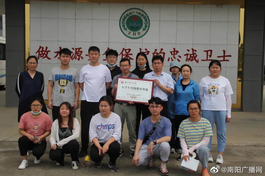 为深化校地合作，引导和激励广大