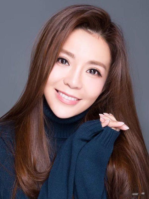 明星取名也坑娃，“熊初墨”还可以，张艺兴的实在太能闹！
中国是一个地大物博，文化