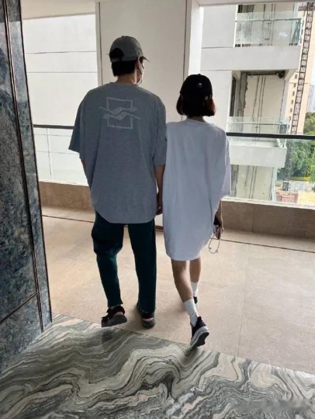 素描界谁最幸福？毫无疑问，那一定是陈佩斯。不仅他的演艺事业得到了众多网友的肯定，