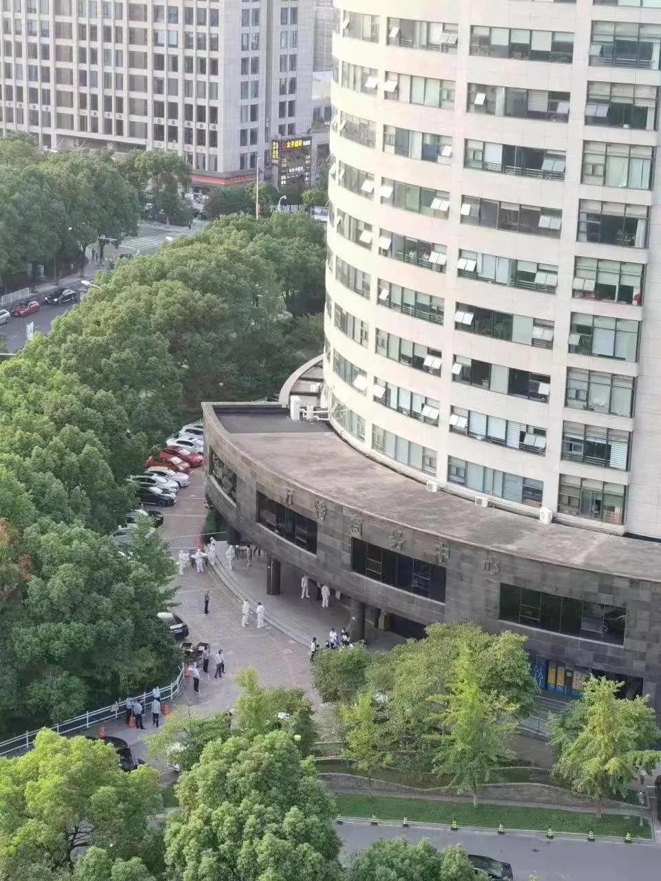 9月26日，浙江宁波，十一假期临近，宁波又突然出现了疫情！

9月26日15时，