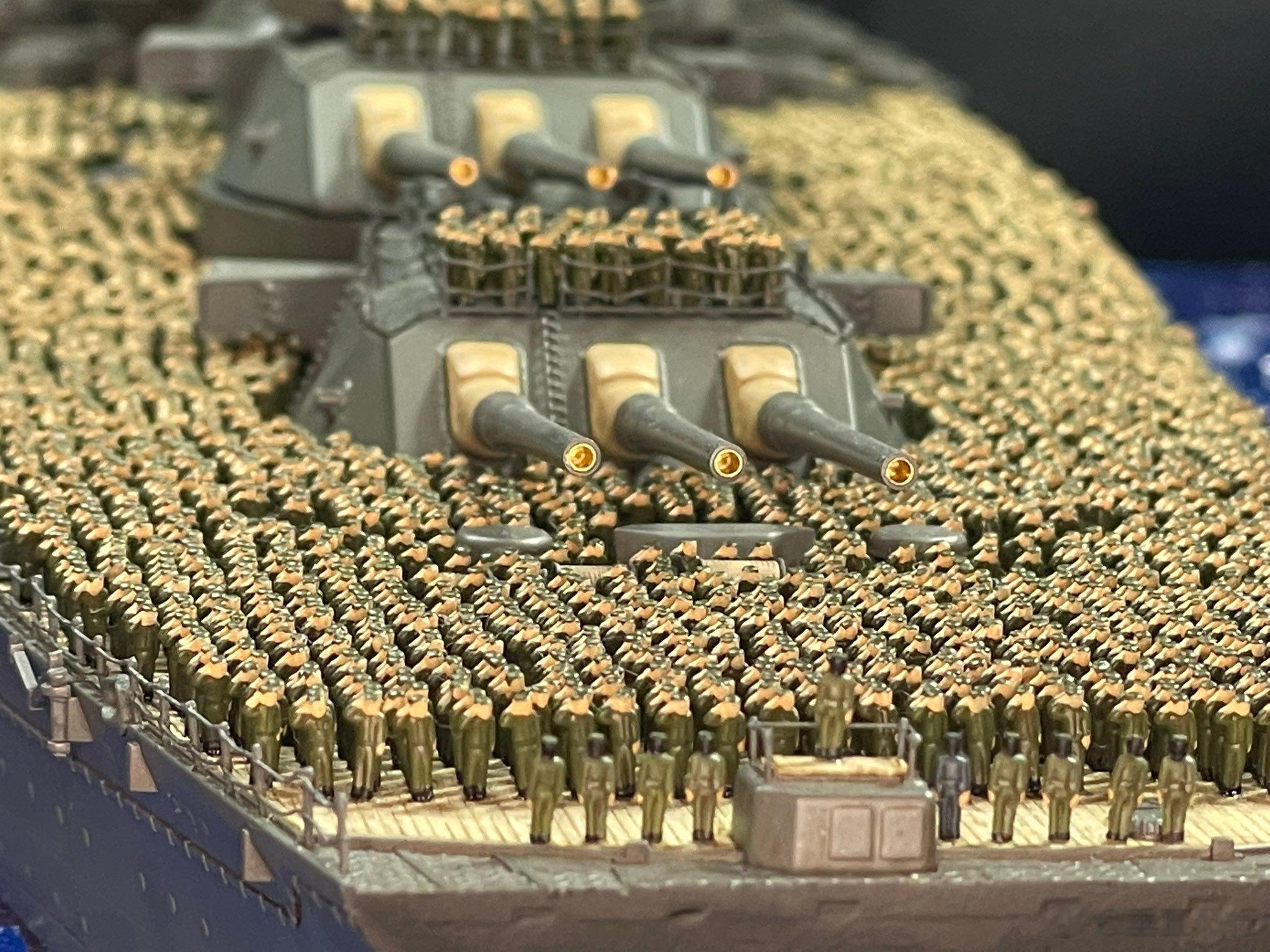 胶佬执念：把大和3332名舰员都搞到模型上去了#海军[超话]##武器装备[超话]