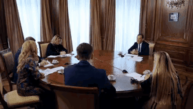 梅德韦杰夫：乌克兰是俄罗斯的一部分，俄中关系不会出现任何问题！

喜欢梅氏风格。