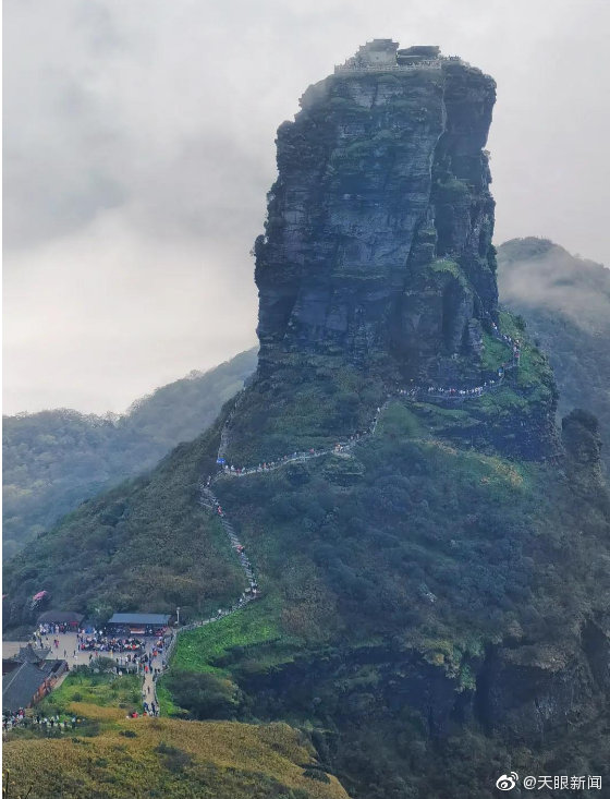 【 】贵州省铜仁地区梵净山生态