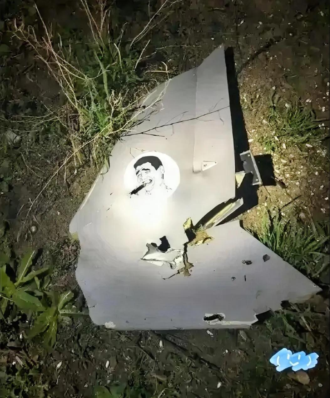 乌军无人机惊现姚明表情包！这也太出戏了吧！

俄乌两军通过各种手段抢购中国无人机
