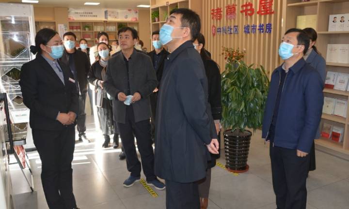 我发表了头条文章:《中原出版传