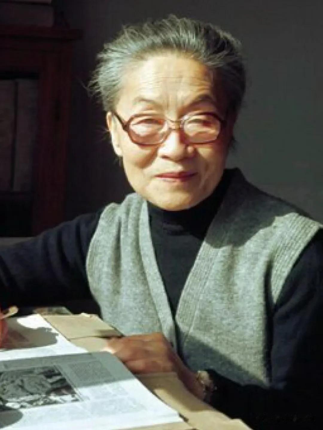 杨绛：婚姻谁最可怜

一、引言

婚姻，是每一个人都会经历的人生阶段。这个看似美