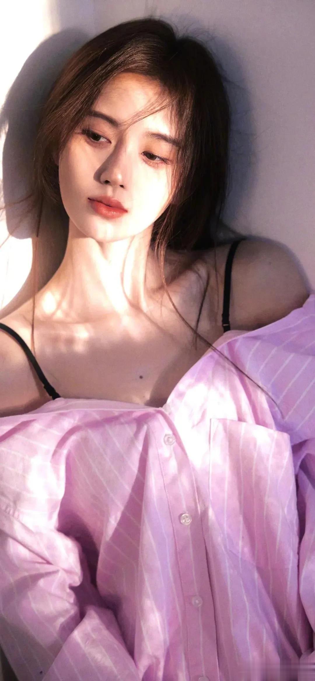 美女图集～第723期 | 鞠婧