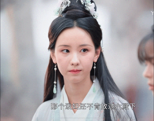 陈都灵这状态和路透照片比起来，显得有些差啊，好看是依然好看，可气色上明显就没了少