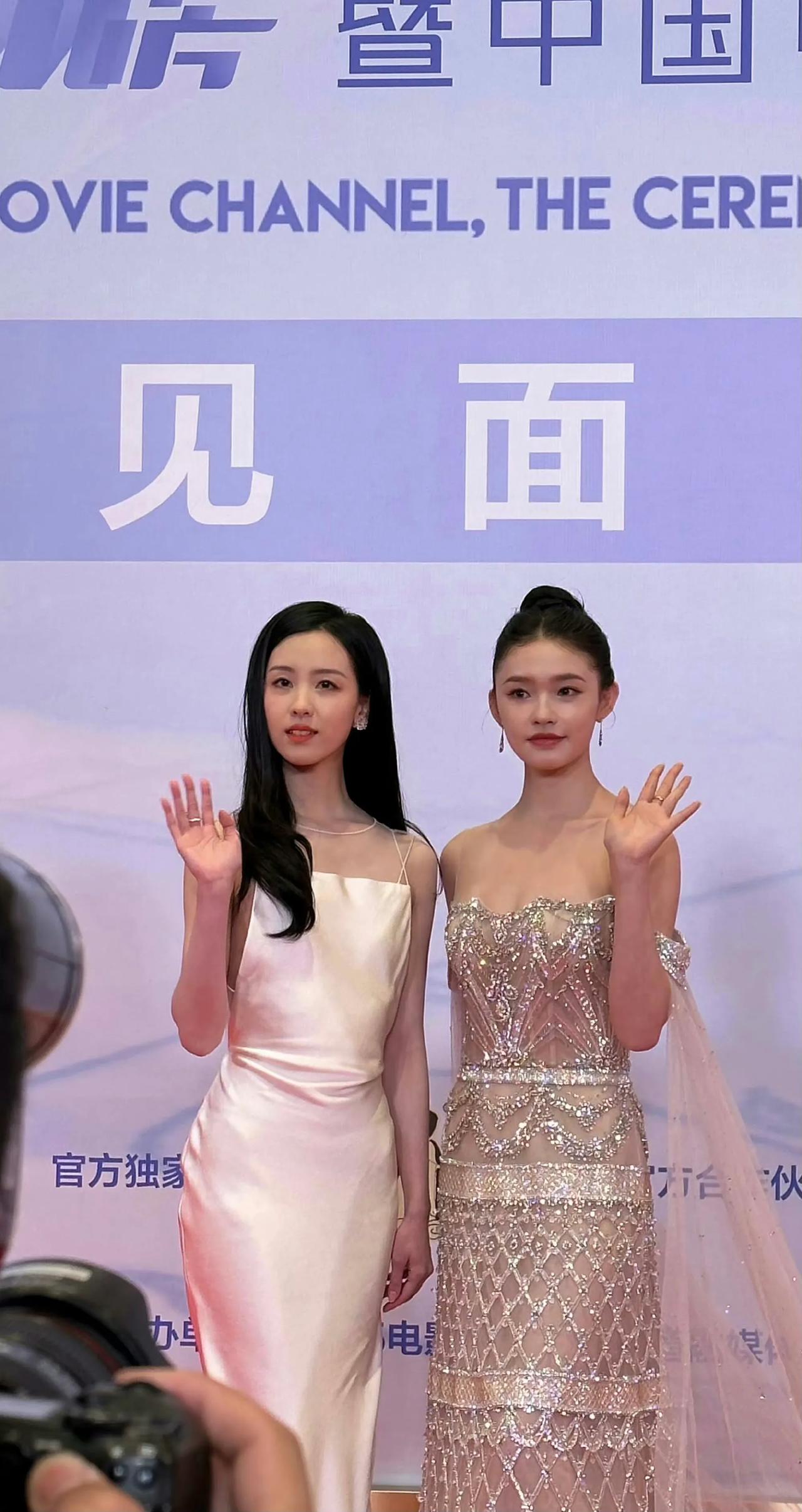 高清镜头下的陈都灵、林允，谁更胜一筹！陈都灵新剧《长月烬明》正在热播，剧中扮演女
