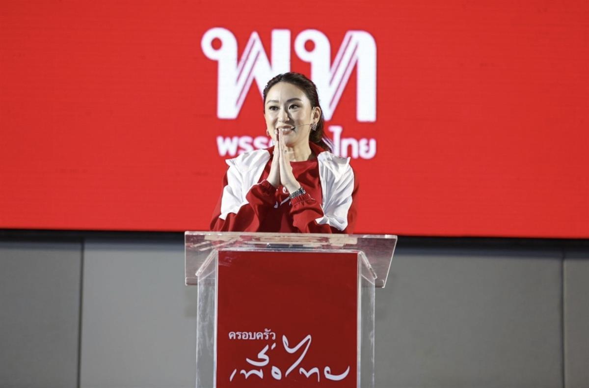 有消息称，泰国前总理他信准备回国服刑！不管消息真假，真的是佩服他信家族！很快，他
