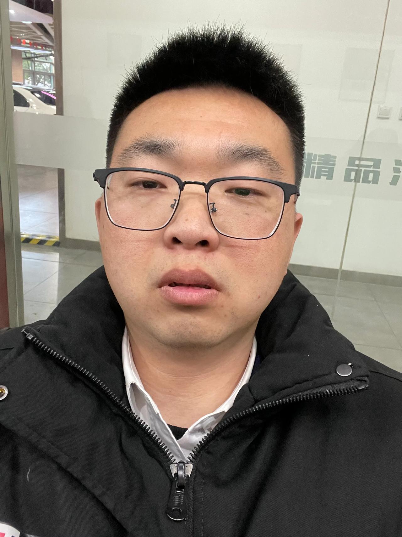 他妹的
我这是甲流吗？
清水鼻子加打喷嚏
一天了鼻子都疼了😣
吃什么药💊能好