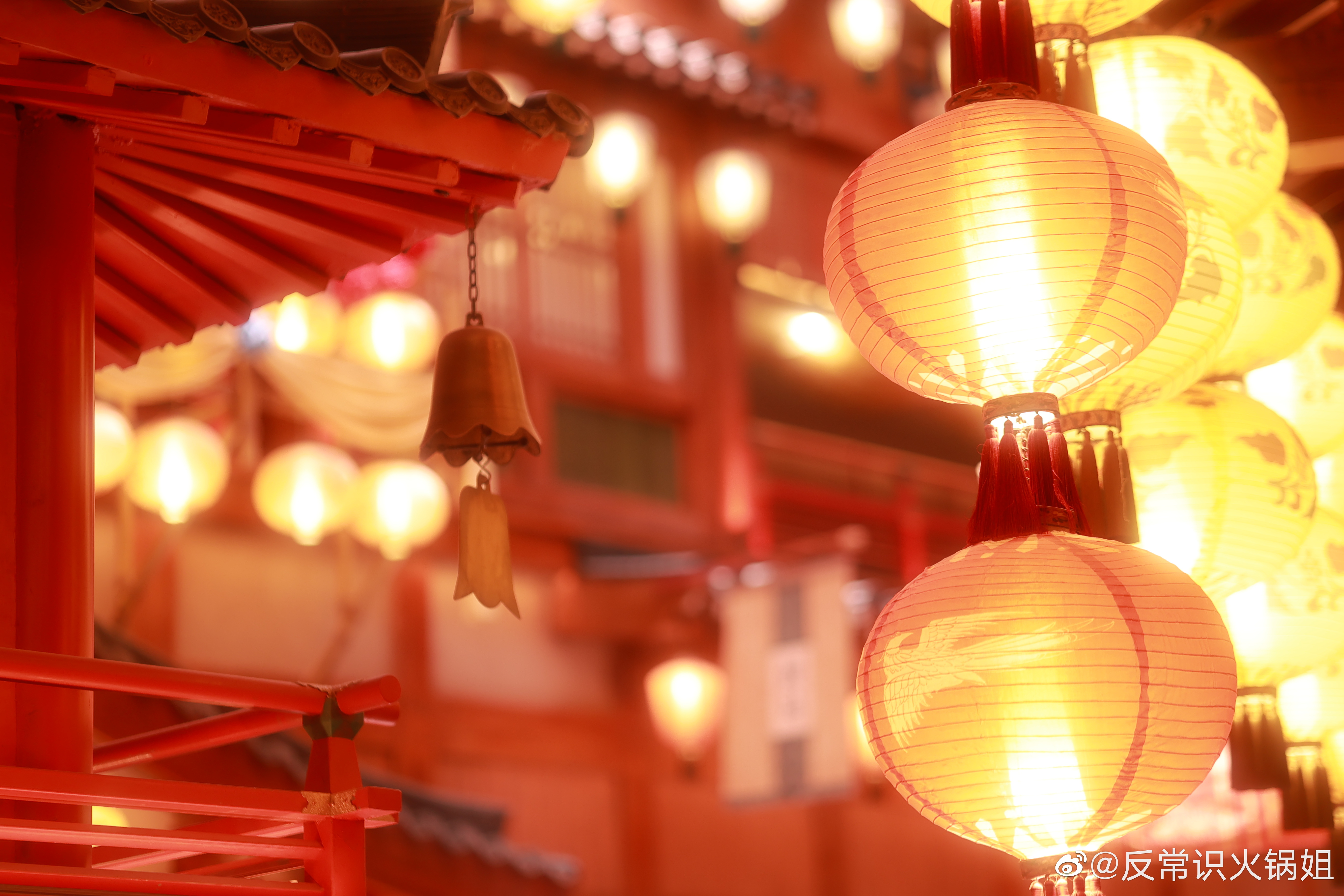 这个世界上往往求财的人不得财，求爱的人不得爱。 ​​​