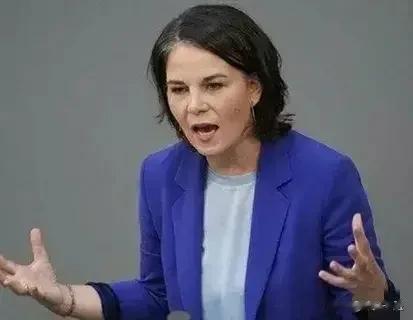 德国网民怒批德国外长！德国《世界报》批评了德国外长贝尔博克关于“莫斯科的政策导致