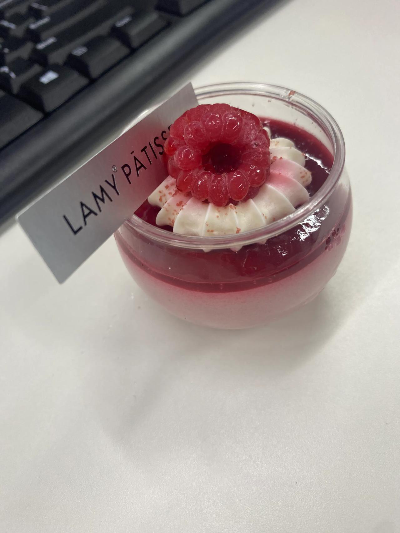 漂亮的蛋糕很治愈