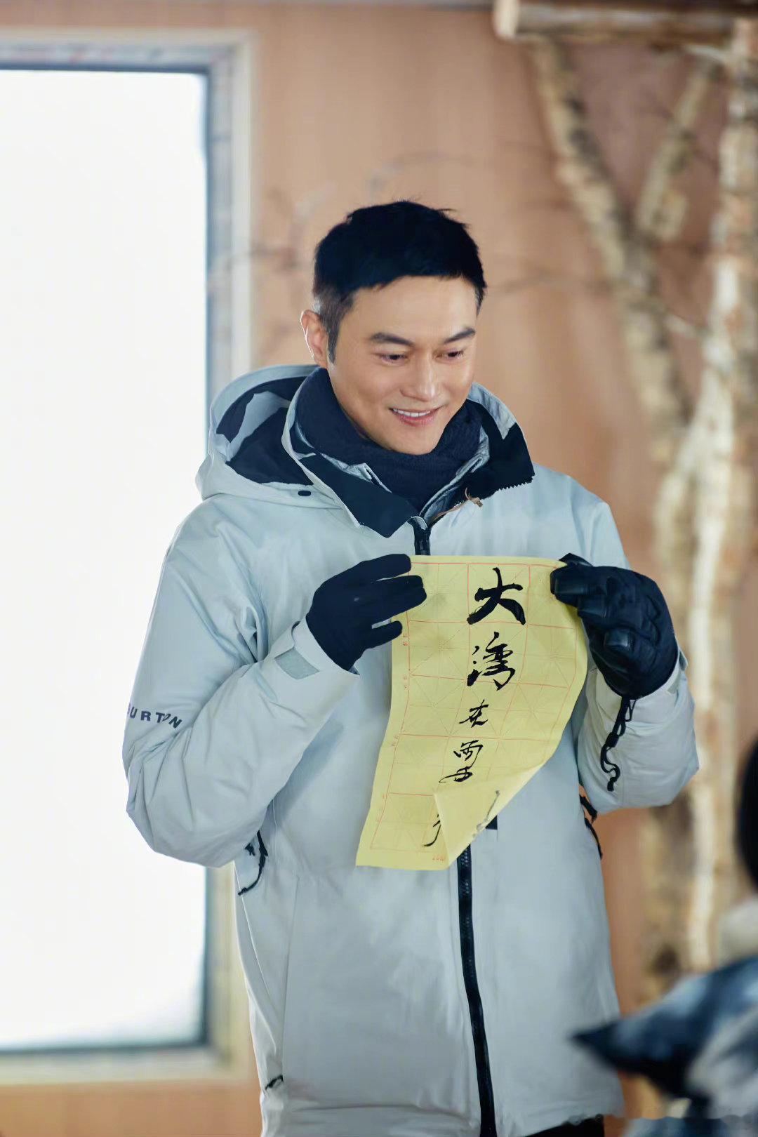 #大湾仔的夜2收官# 大湾仔第二季这么快就收官，觉得有点点感动到了，在看这个节目