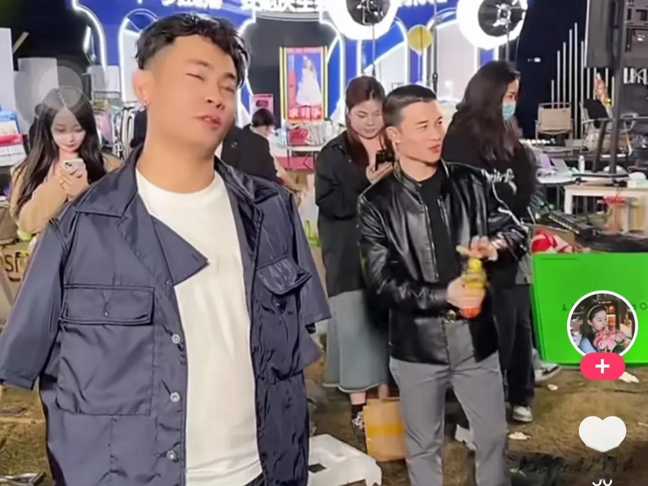 祁天道回忆成名之战，第一次是和牌牌琦干仗，第二次和方丈干仗，给丈门“五杀”，之后