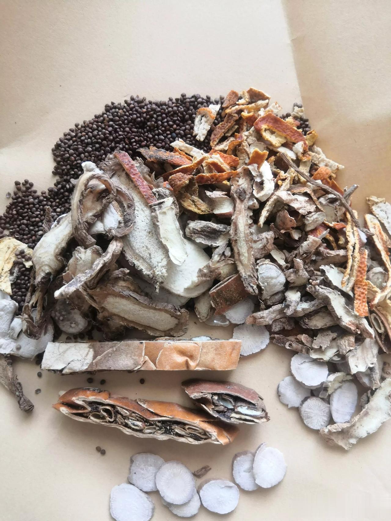 买这点中药，不咋受待见，在药店