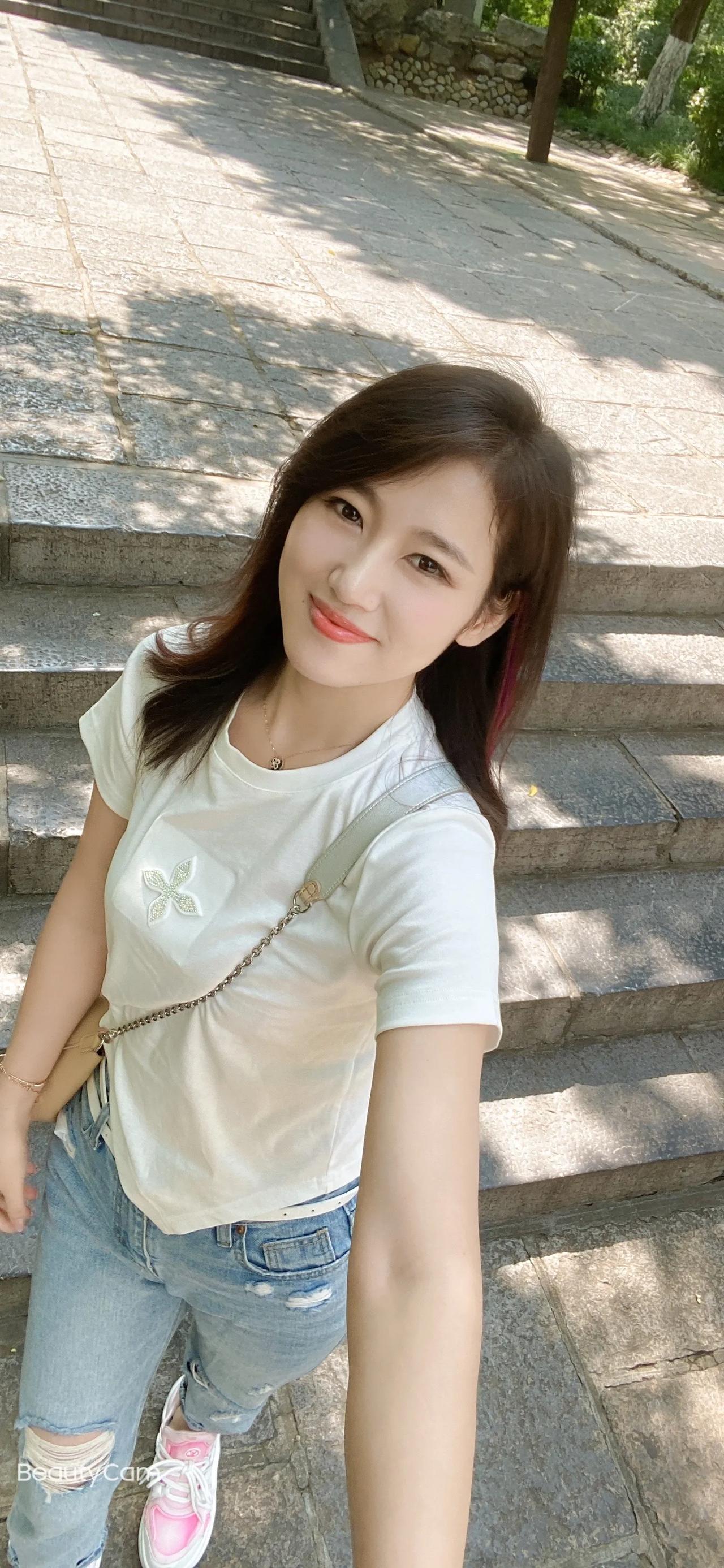如果你有100万，你会买房还是租房呢？

如果我有100万，我绝对不会买房，为什