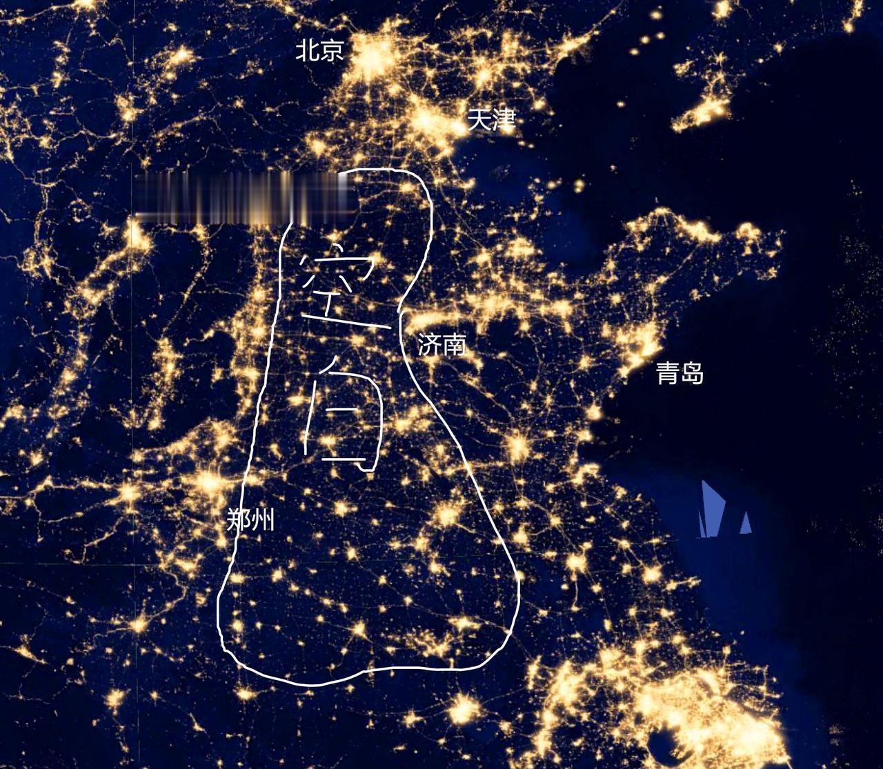 突然发现一个问题，华北平原那么大，为什么大城市都分布在四周？
看华北平原灯光图，