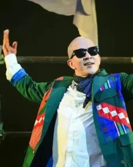 很多人以为，具俊晔经过之前张兰和汪小菲的轮番“炮轰”，肯定事业一蹶不振，从此无脸