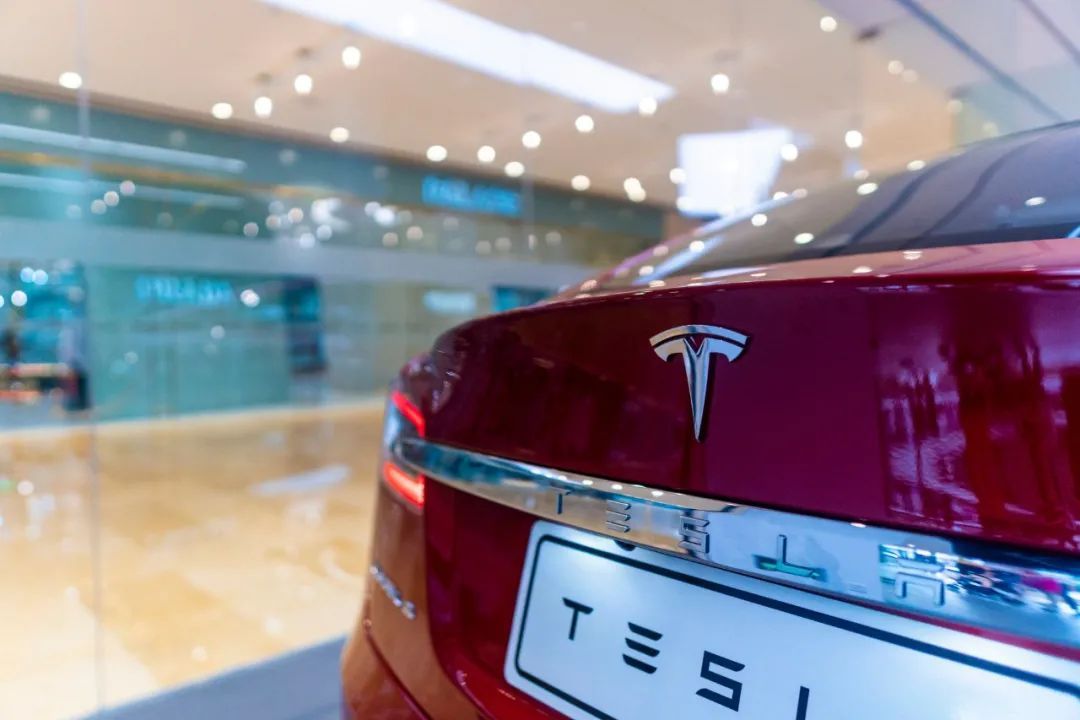 又双叒降价了！特斯拉Model3/S/X在美降价特斯拉美国官网显示，特斯拉将多款