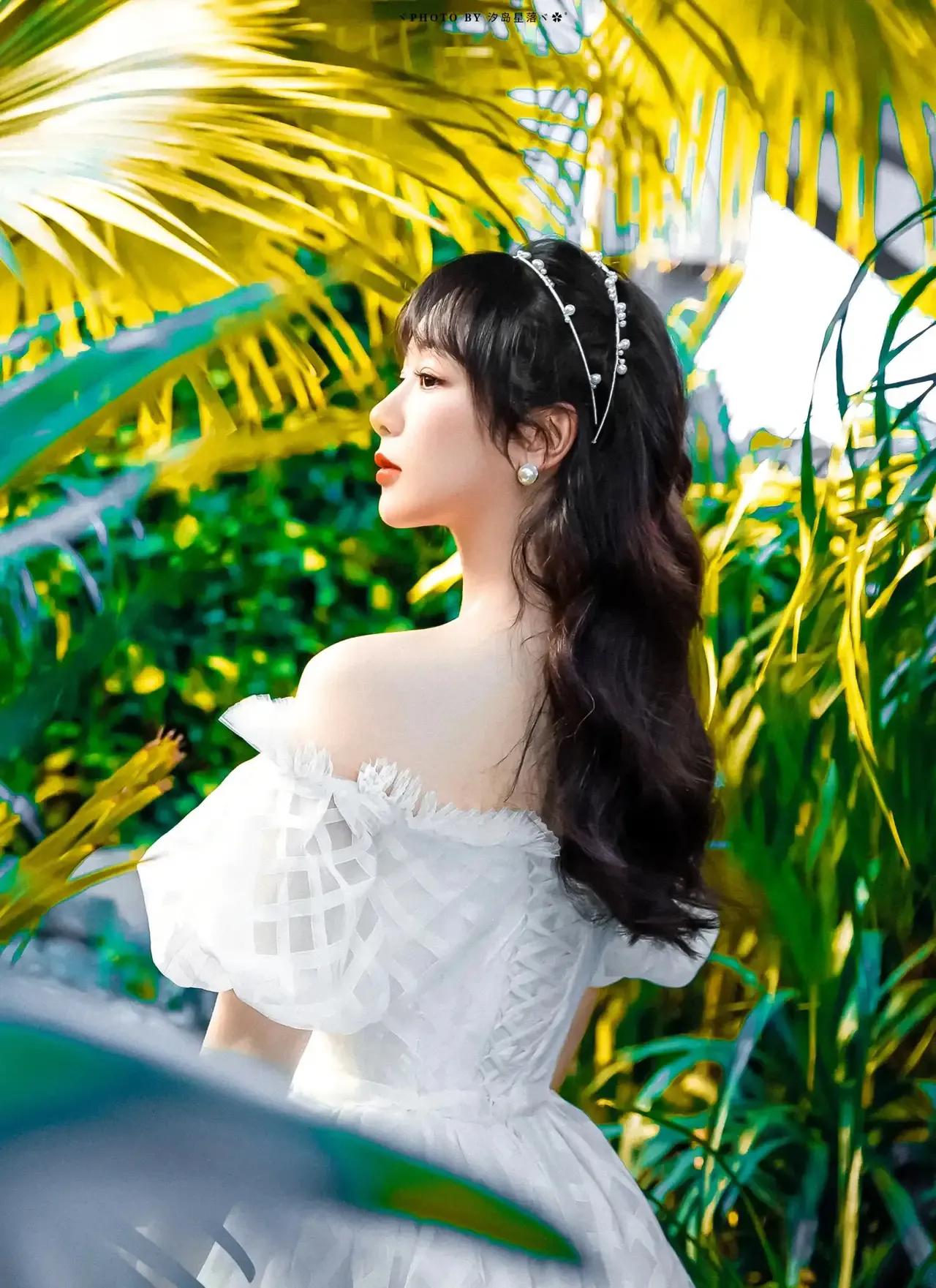 美女图集～第696期 | 杨紫