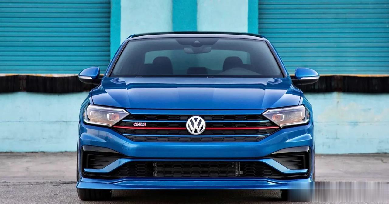 大众Jetta GLI泻湖蓝特别版概念车发布，该车是基于Jetta GLI的基础