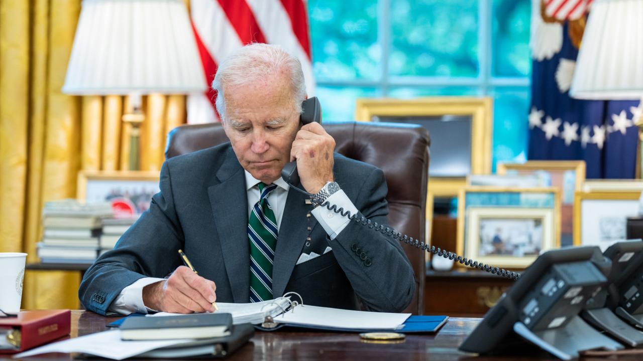 拜登宣布向乌克兰派遣31 辆艾