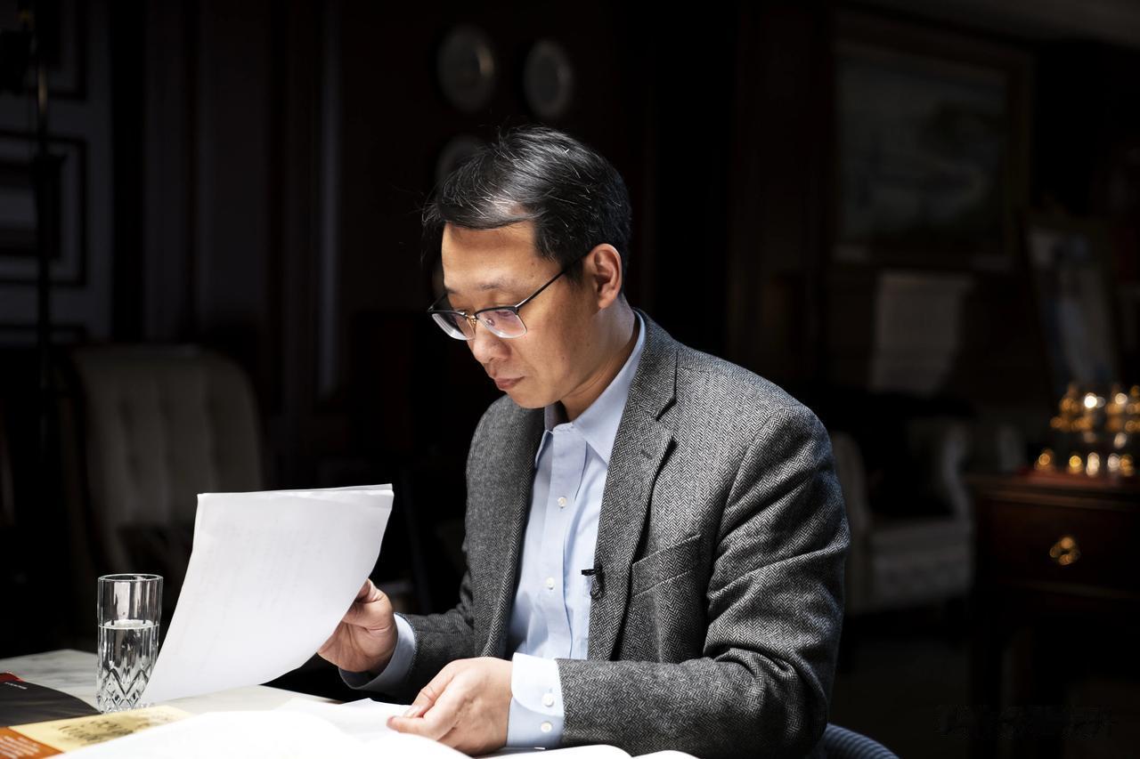 花了好几个月筹备，稿子共写了五万字。周六从早上起来准备，中午开始录制，一直忙活到