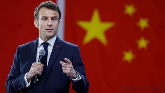 法国总统马克龙访华结束后发表了欧洲战略自主的主张，果然美国急了。

美国《华尔街