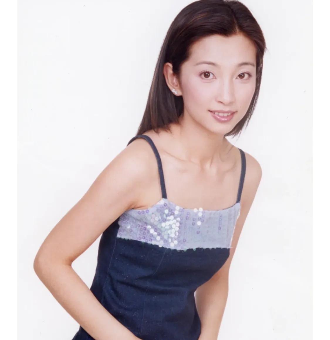 发现李冰冰和董卿是同一类型的美女。