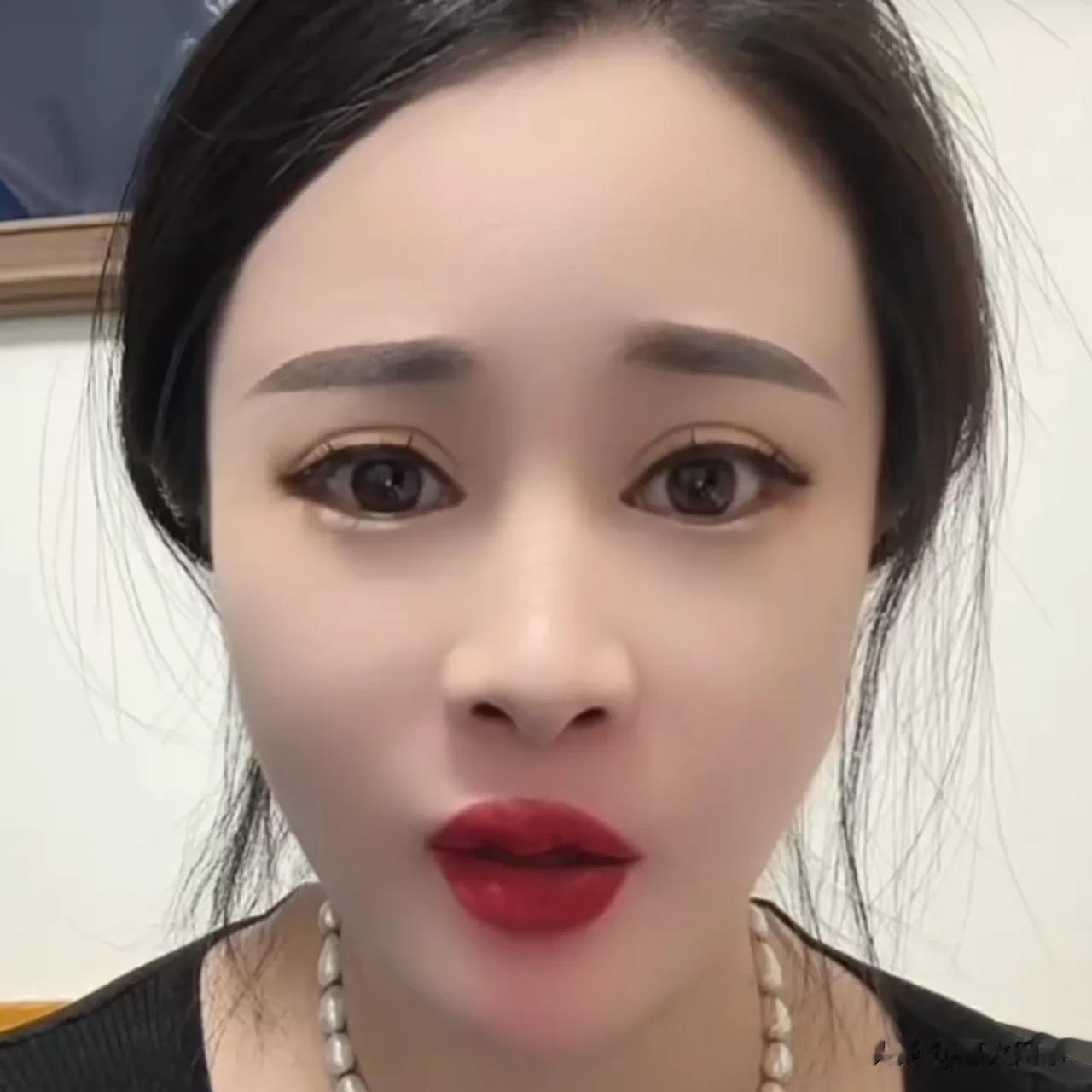 洋姐直言家里一大推烂摊子都得我扛，老累了！
 
洋姐直言我情绪积攒多了之后，你整