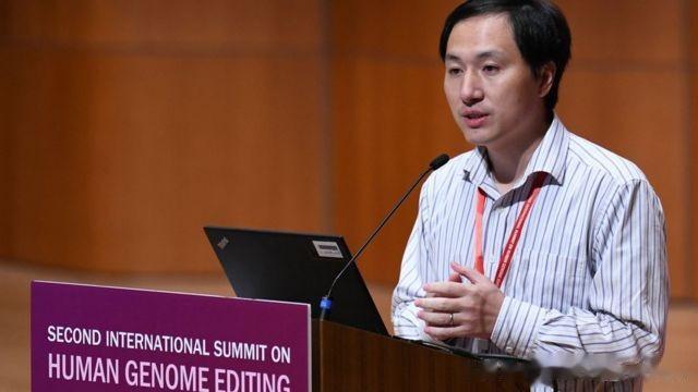 香港入境处处长宣告贺建奎「高才通」签证无效，将对其刑事调查
因「基因编辑婴儿事件