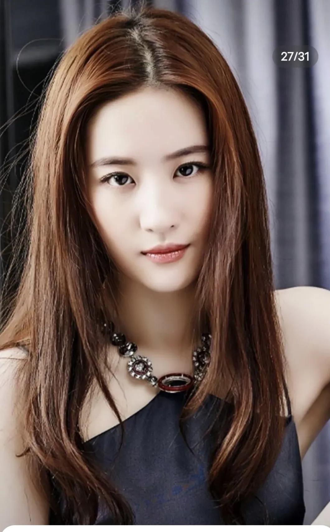 刘亦非：华语影视女演员，歌手。1987年出生于湖北武汉，毕业于北京电影学院。20