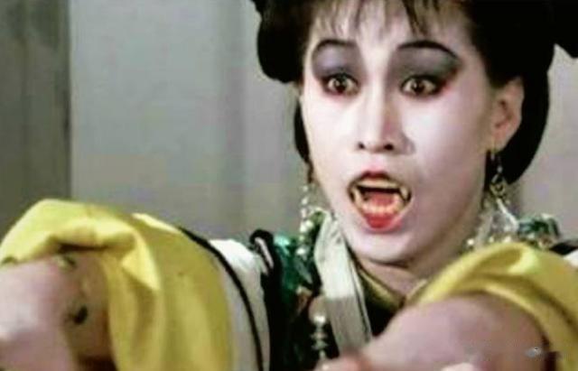 她曾是香港僵尸片中的御用女僵尸，如今退出娱乐圈，美成这样！
哈喽！大家好！你们最