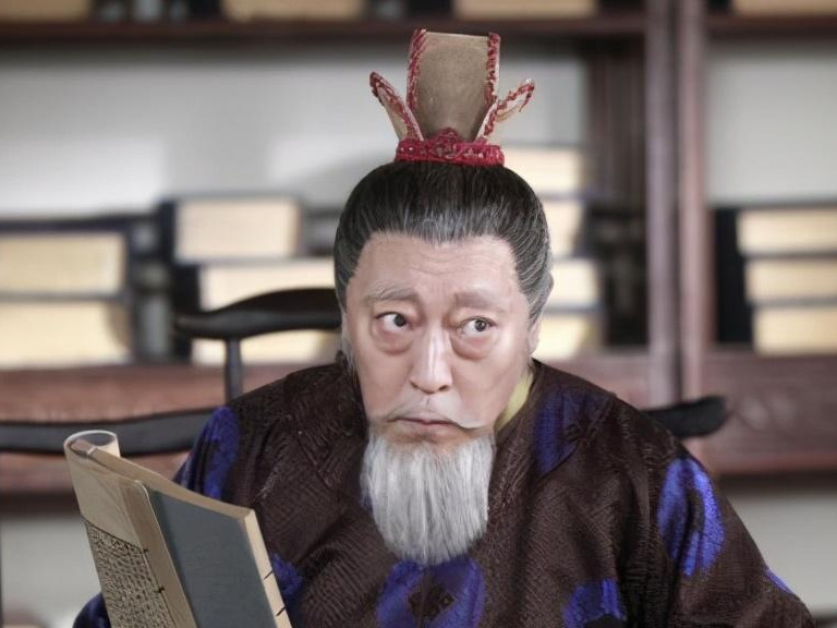#历史云讲堂# 【假如在职场上遇到一个名叫“严嵩”的同事，你将会怎样？】嘉靖二十
