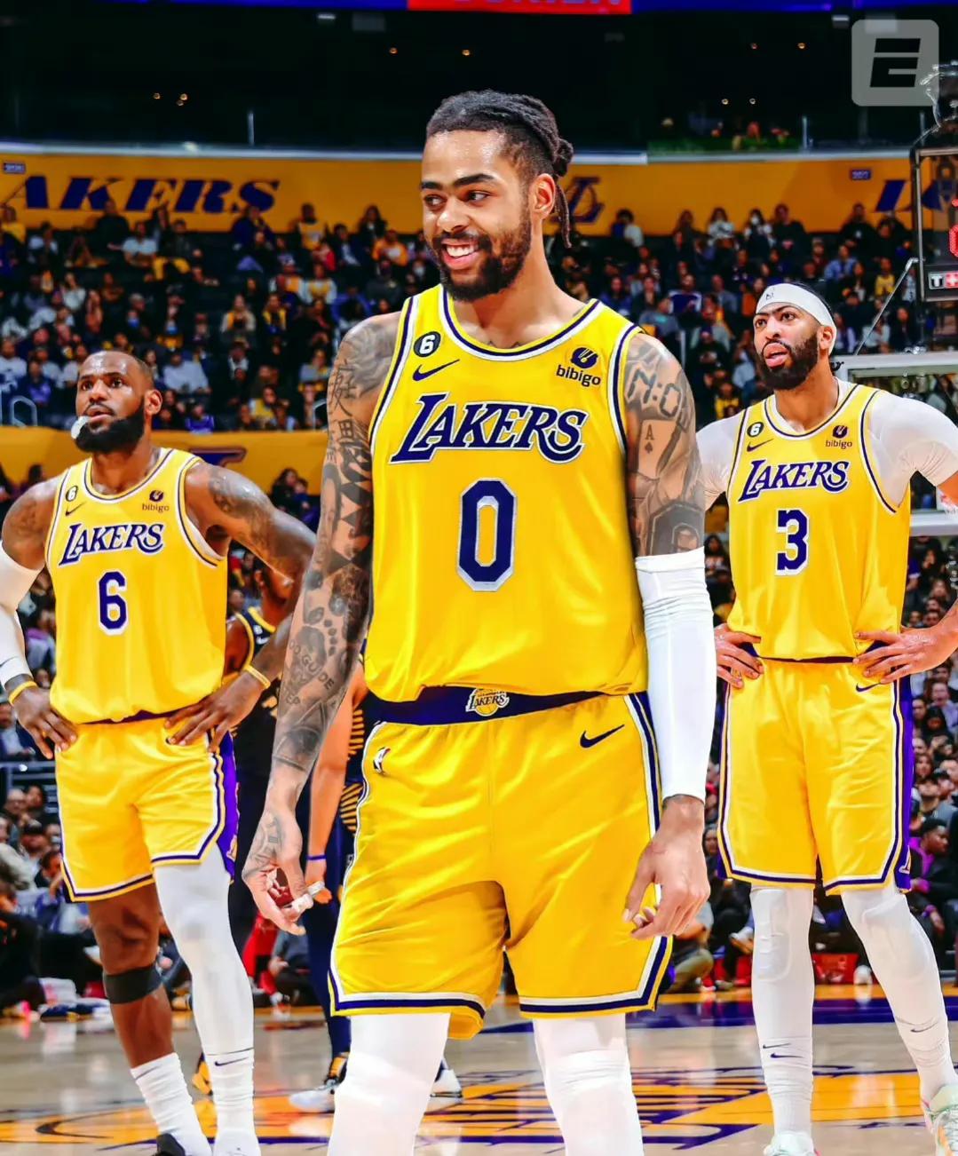 湖人vs太阳，双方首发球员身高、年龄、本赛季场均得分一览

詹姆斯     30