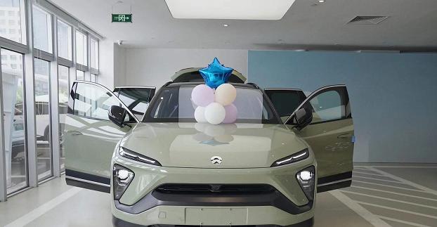 11月26号就提车啦!75度电ES6,性能版,体验了一个多月,说下自己的感受。首