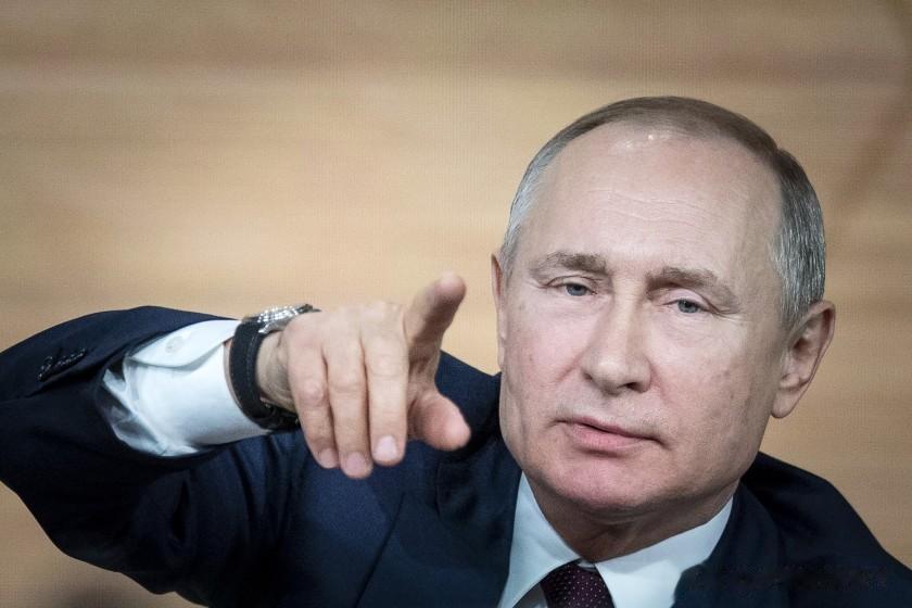 普京在俄乌战争一周年之际发表国情咨文。一个主题就是战争继续，俄罗斯不会被击败。[