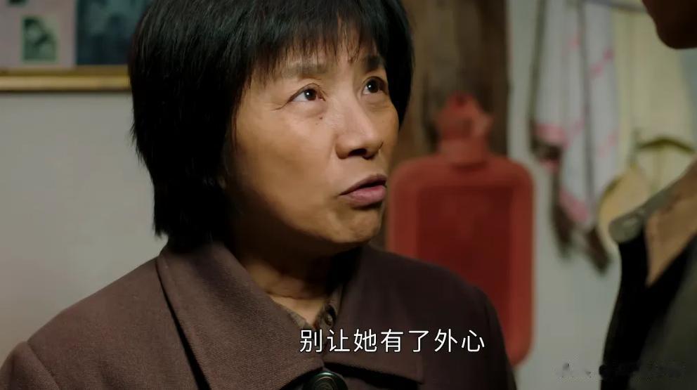 同婆婆遇到分歧后应该怎么办？《幸福到万家》中赵丽颖的做法可告诉我们一二。
 
赵