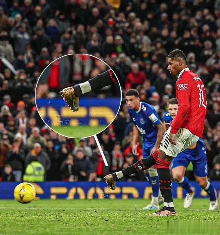 拉什福德——天选踢球人！

这