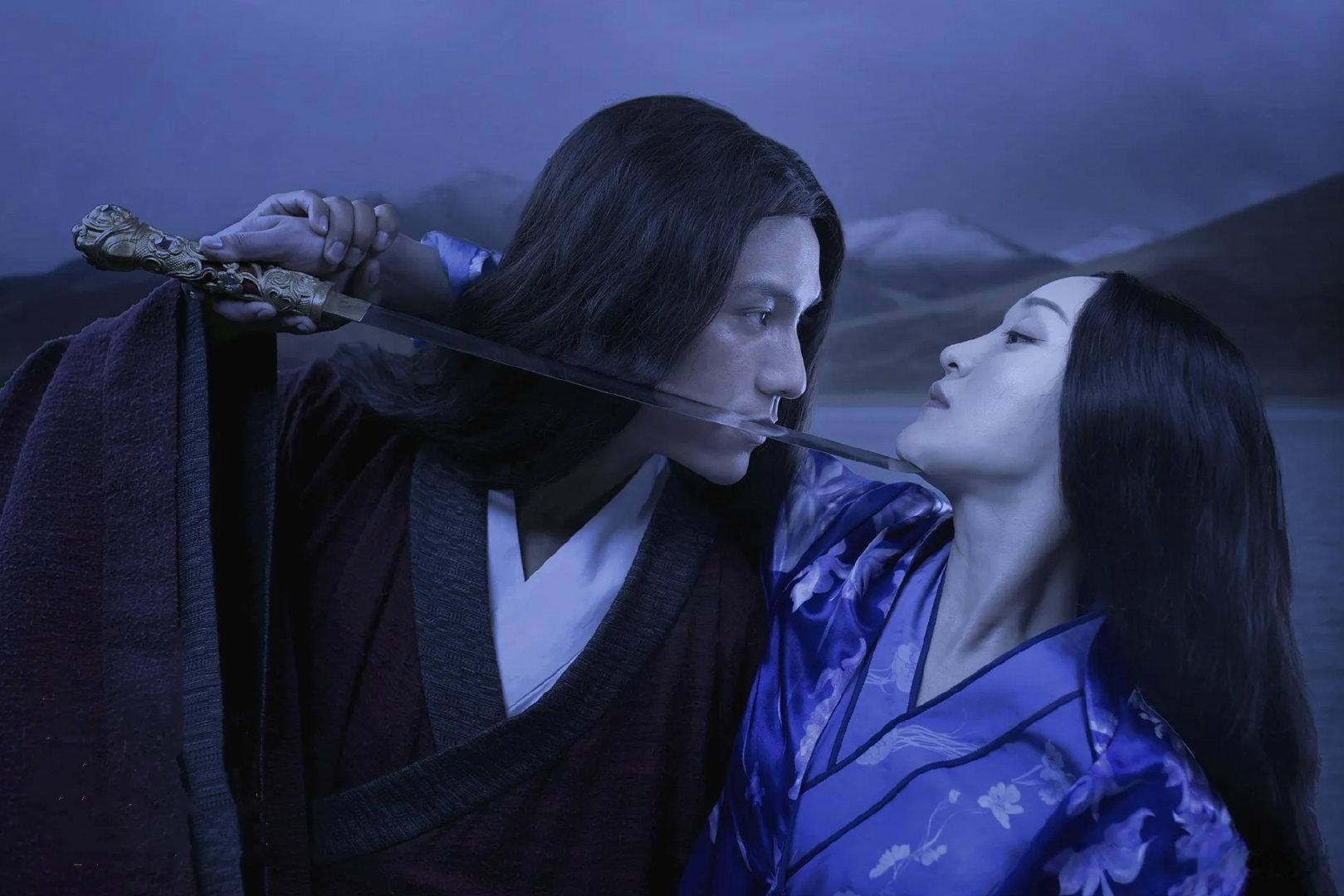 小宝背单词。忽然问我，“妈妈，