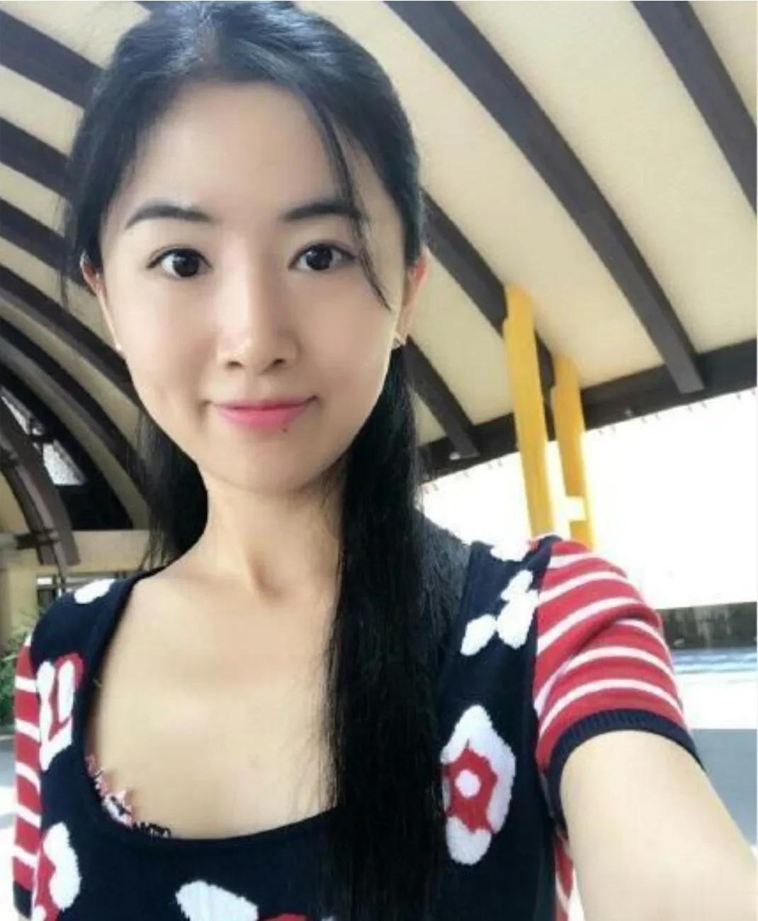 据多家媒体报道，翟欣欣已退还苏享茂家属现金、汽车共近千万元，并撤销翟欣欣在海南、
