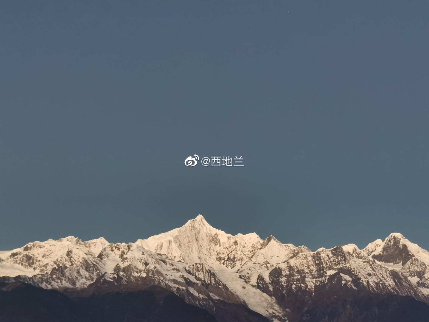 既见君子，云胡不喜；白云苍狗，