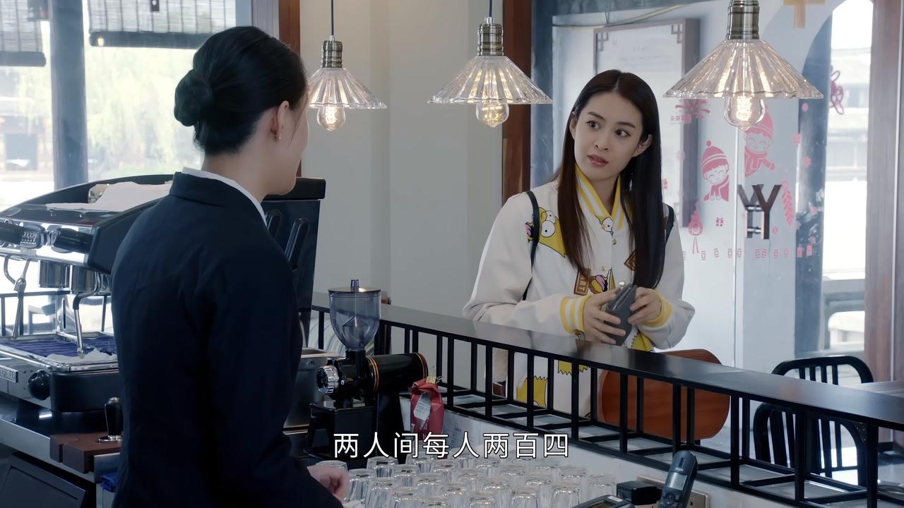 背着香奈儿，手拿爱马仕的官二代外出旅游，听到单间480，两人间合住每人240，果